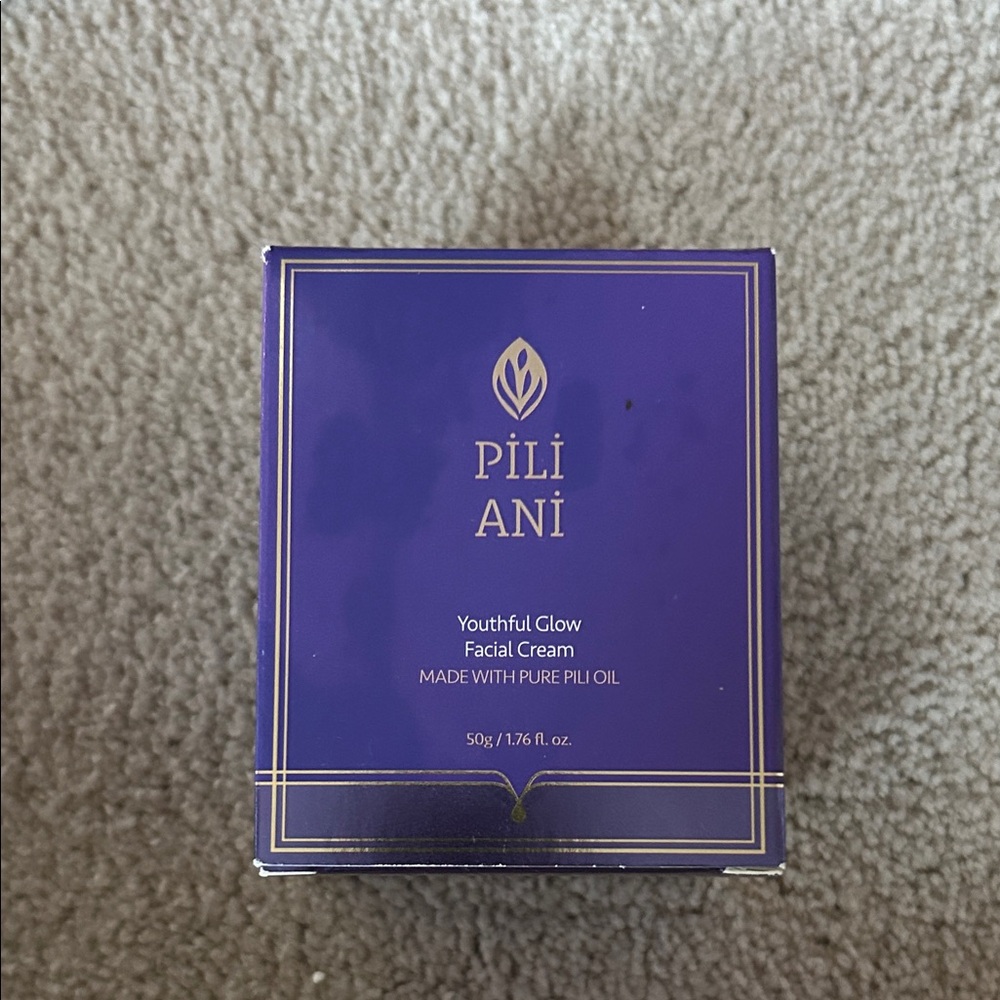 Youthful Glow Facial Cream - Purple